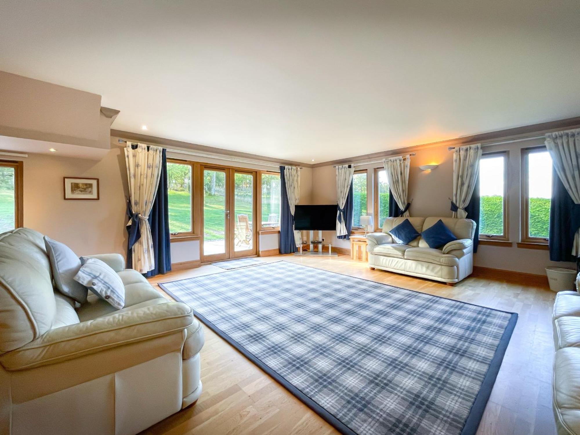 Loch Lomond Luxury Lodges Drymen Ngoại thất bức ảnh
